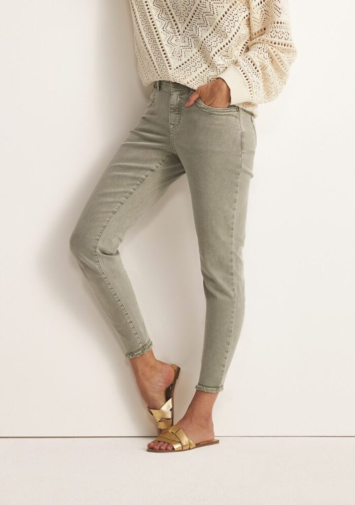 red button slim jeans