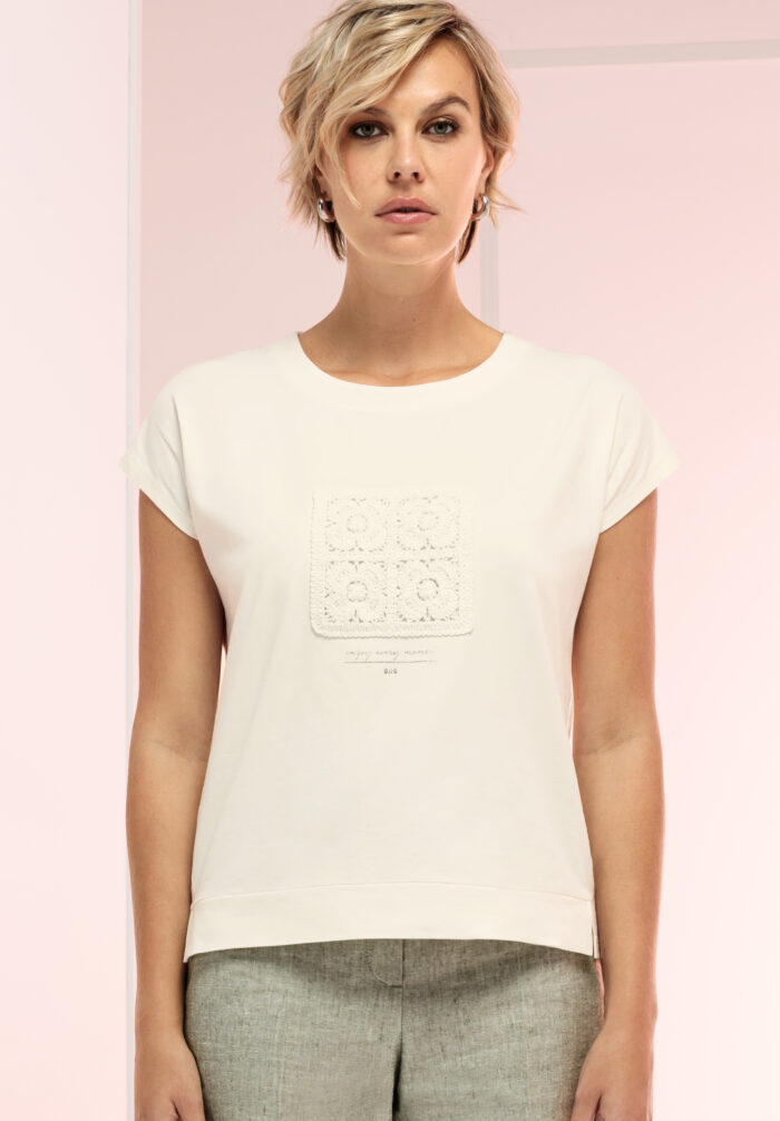 T-shirt Julie met haakmotief bianca
