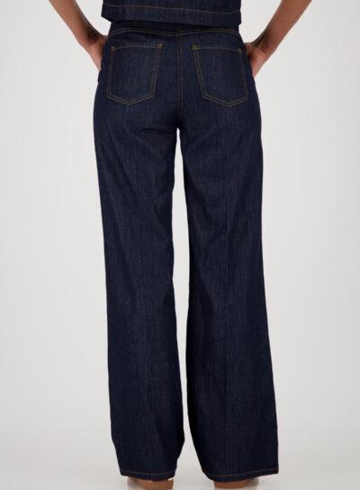 Wide leg jeans