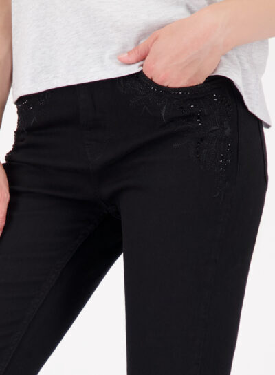 Straight leg jeans met borduursel