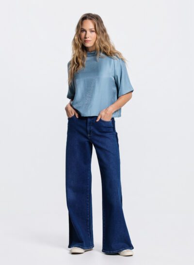Odile glans top in aquamarijn