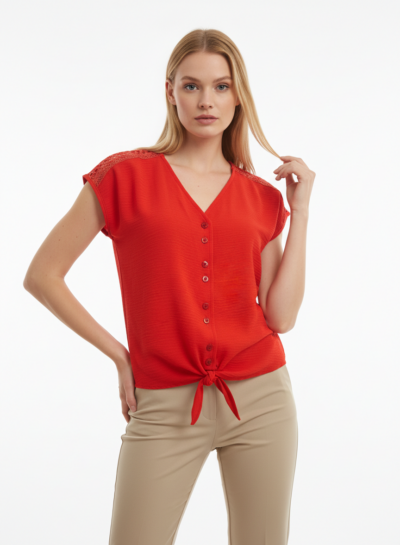 Doorknoopblouse met strikdetail batida