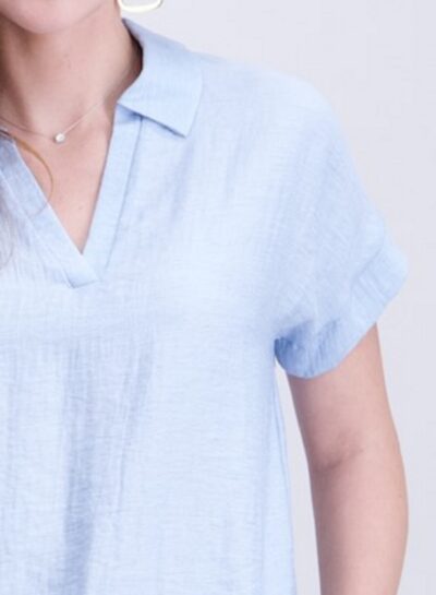 Lichtblauw shirt met kraag
