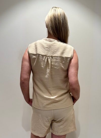 Doorknoop top met borduursel