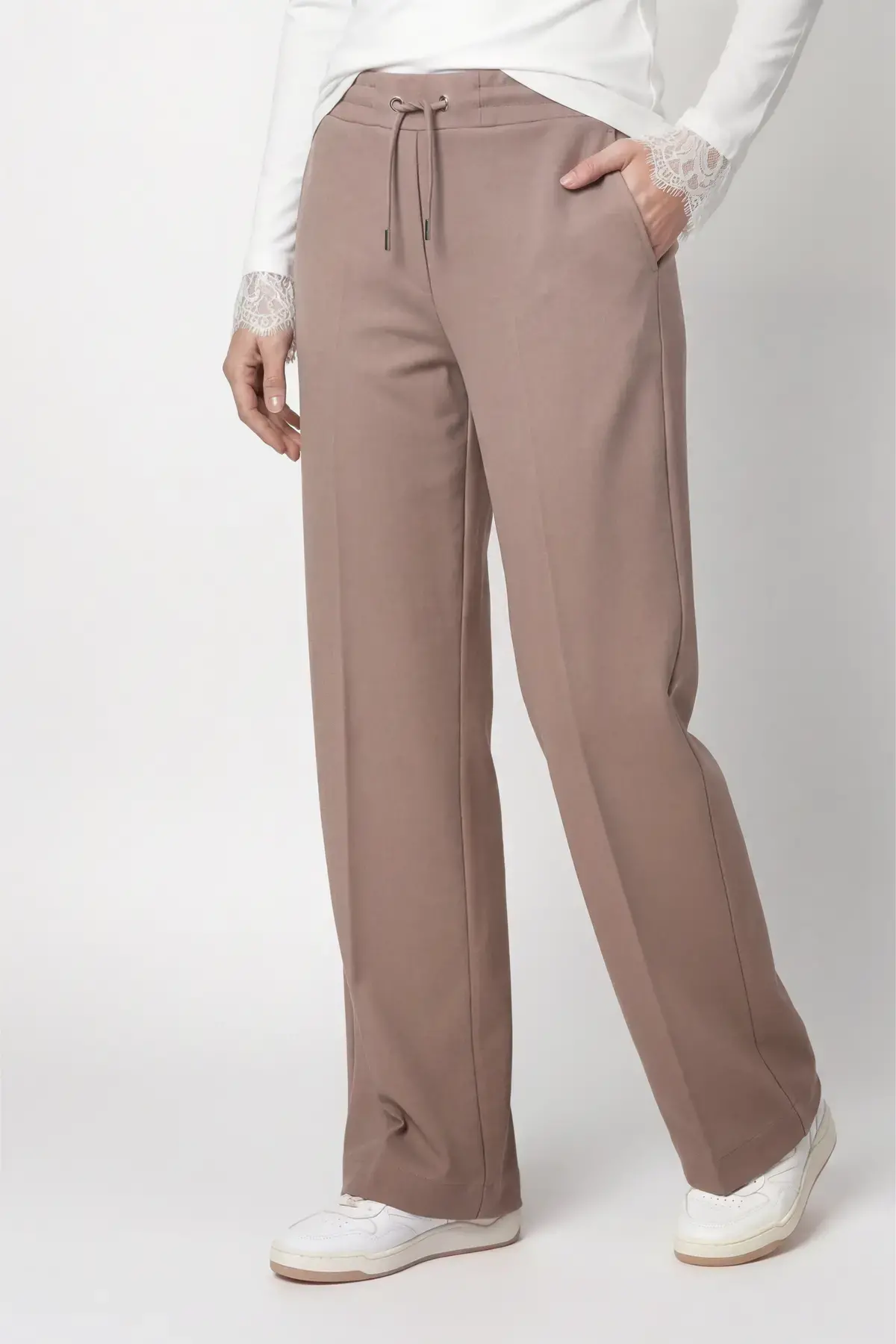 Straight leg jogger monari