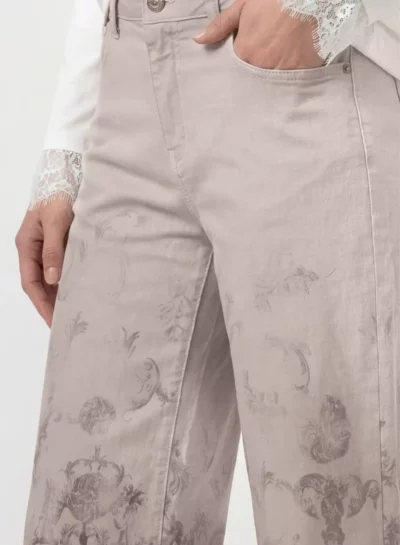 Jeans met ornamentaal patroon