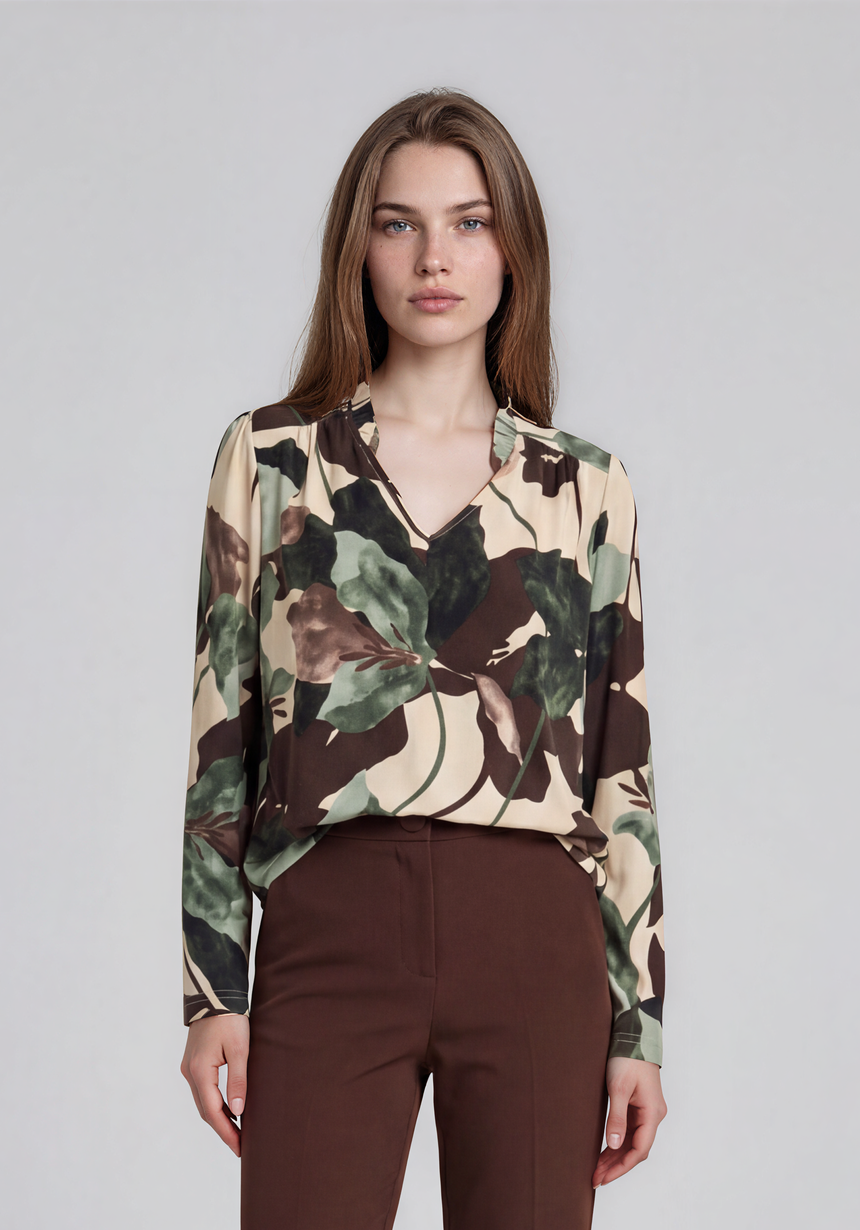 Shirt met V-hals en ruches batida