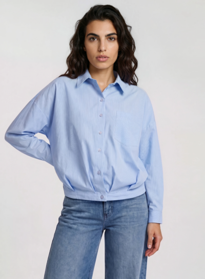 Doorknoopblouse met boord