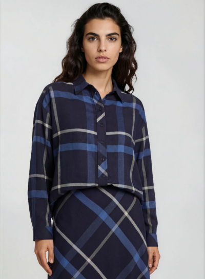 Losvallende blouse met ruitdessin