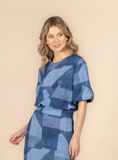 Blouse met patchprint in jeanslook