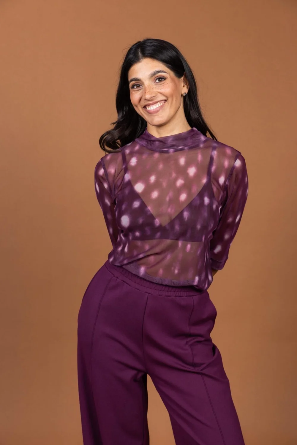 Longsleeve in mesh met print four roses