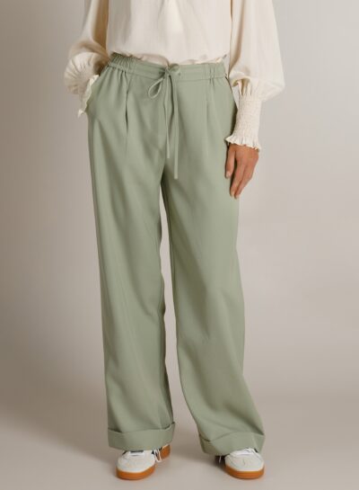 Pantalon met bandplooien en omslag