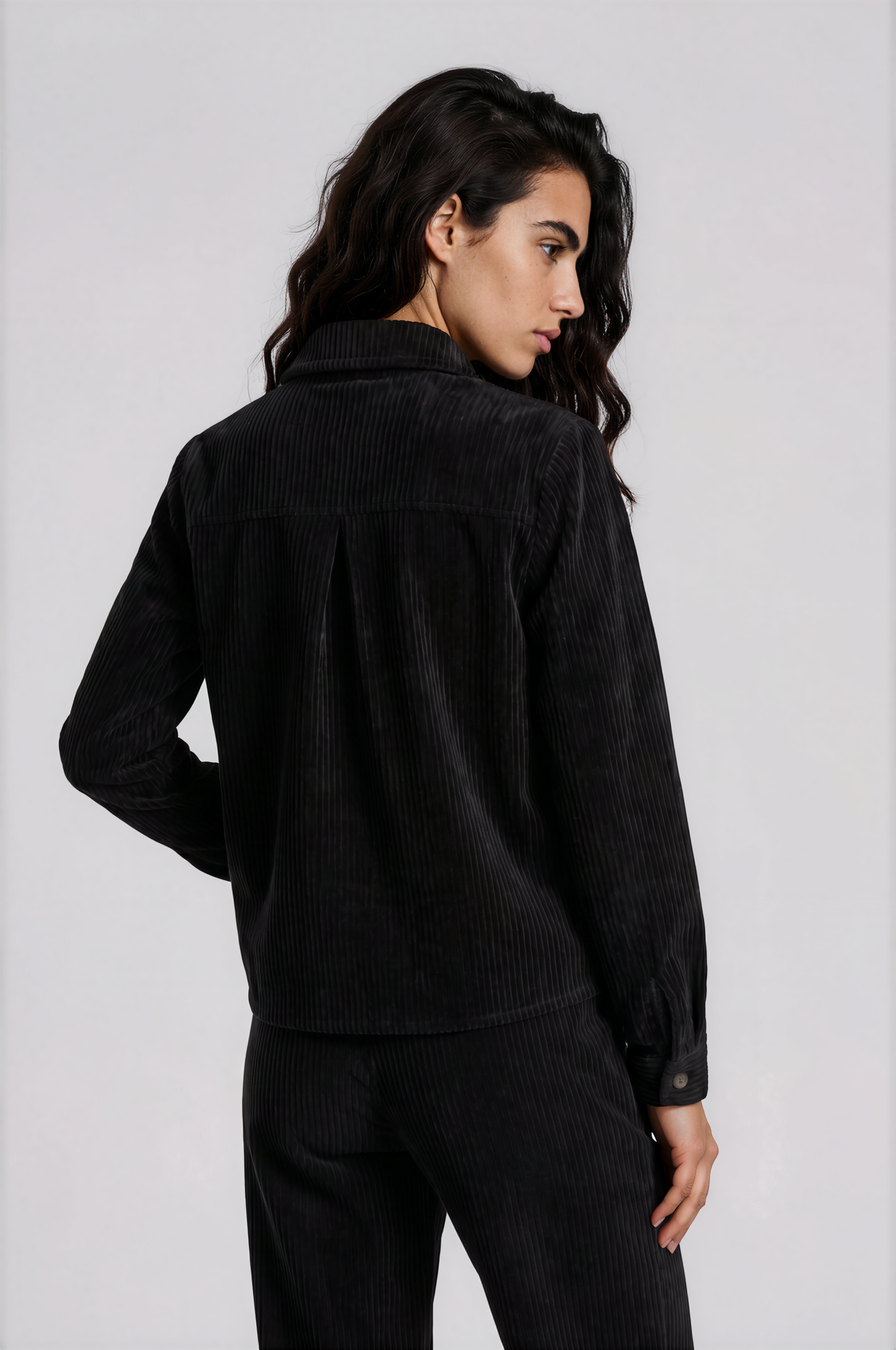 Ribfluwelen blouse met kraag - Afbeelding 2