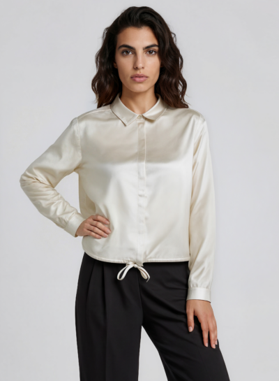 Satijnen blouse met knoopsluiting