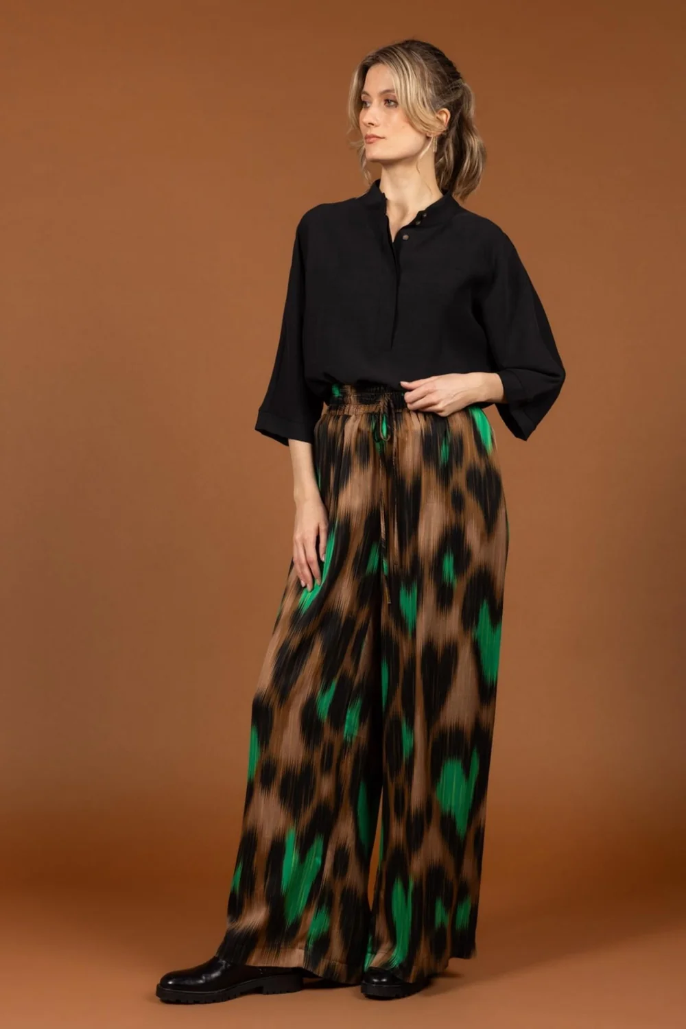 Blouse met driekwartmouw en opstaande kraag - Afbeelding 2