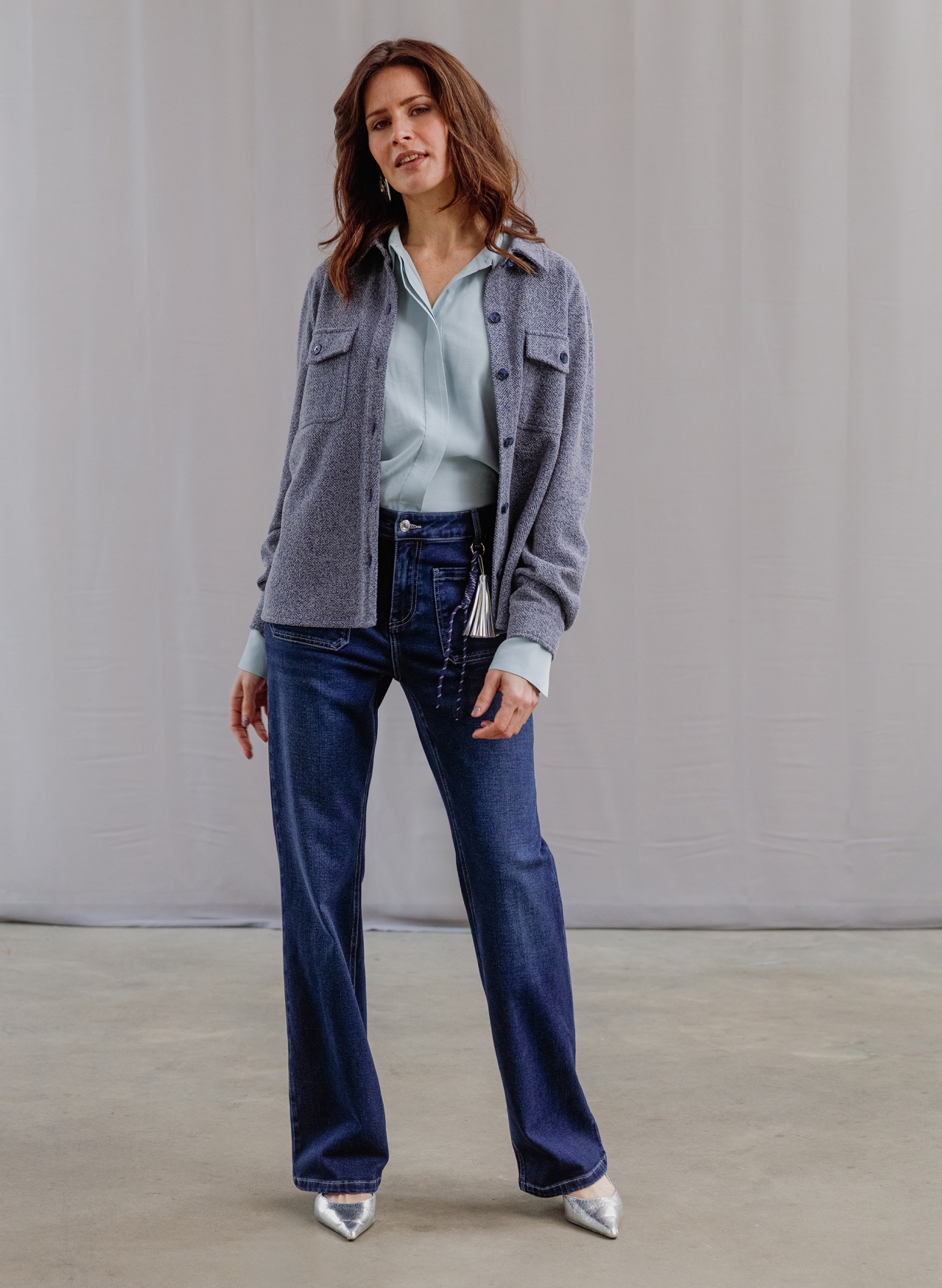 Flared jeans met opgestikte zakken - Afbeelding 6
