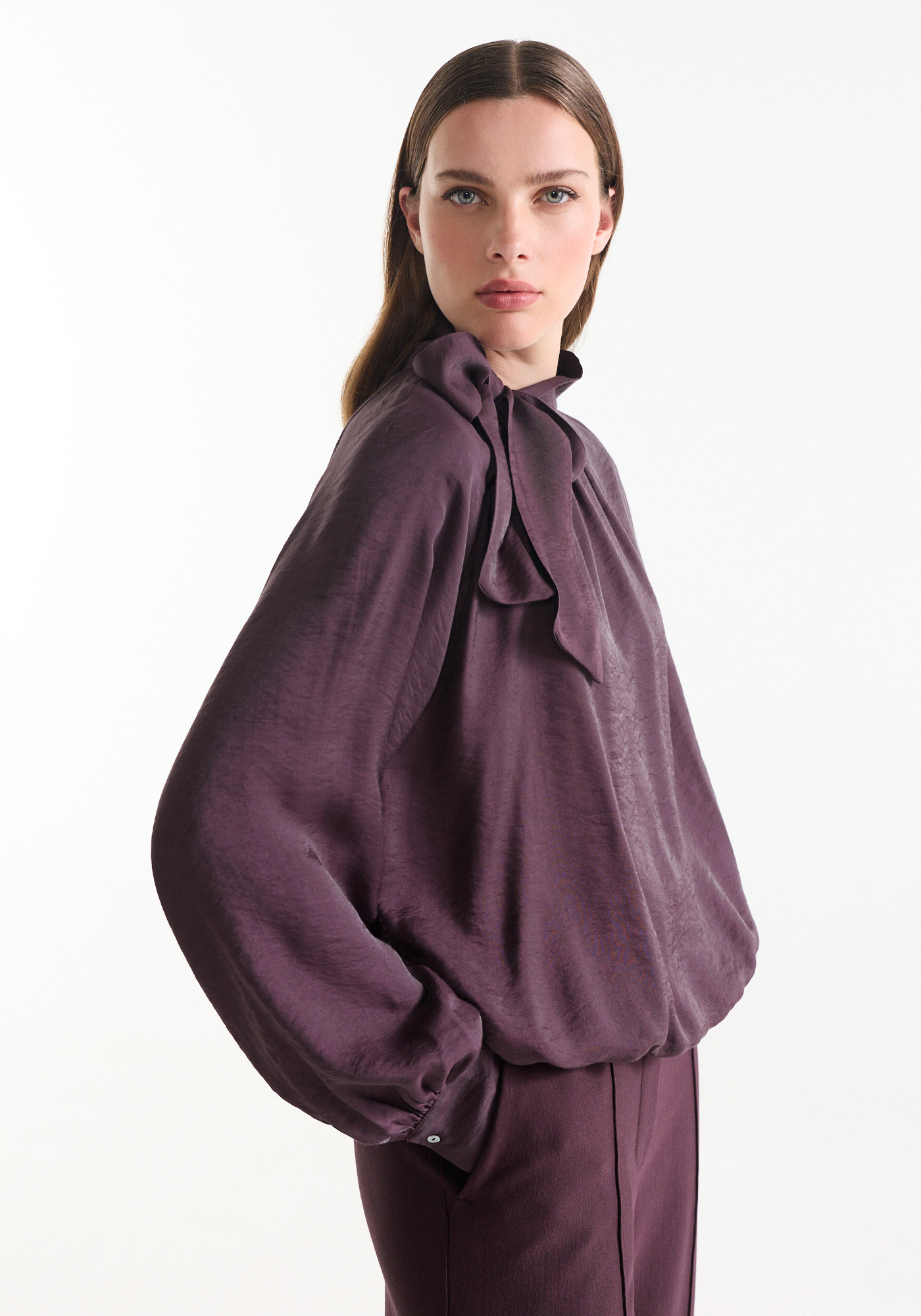 Paarse blouse met hoge hals - Afbeelding 4